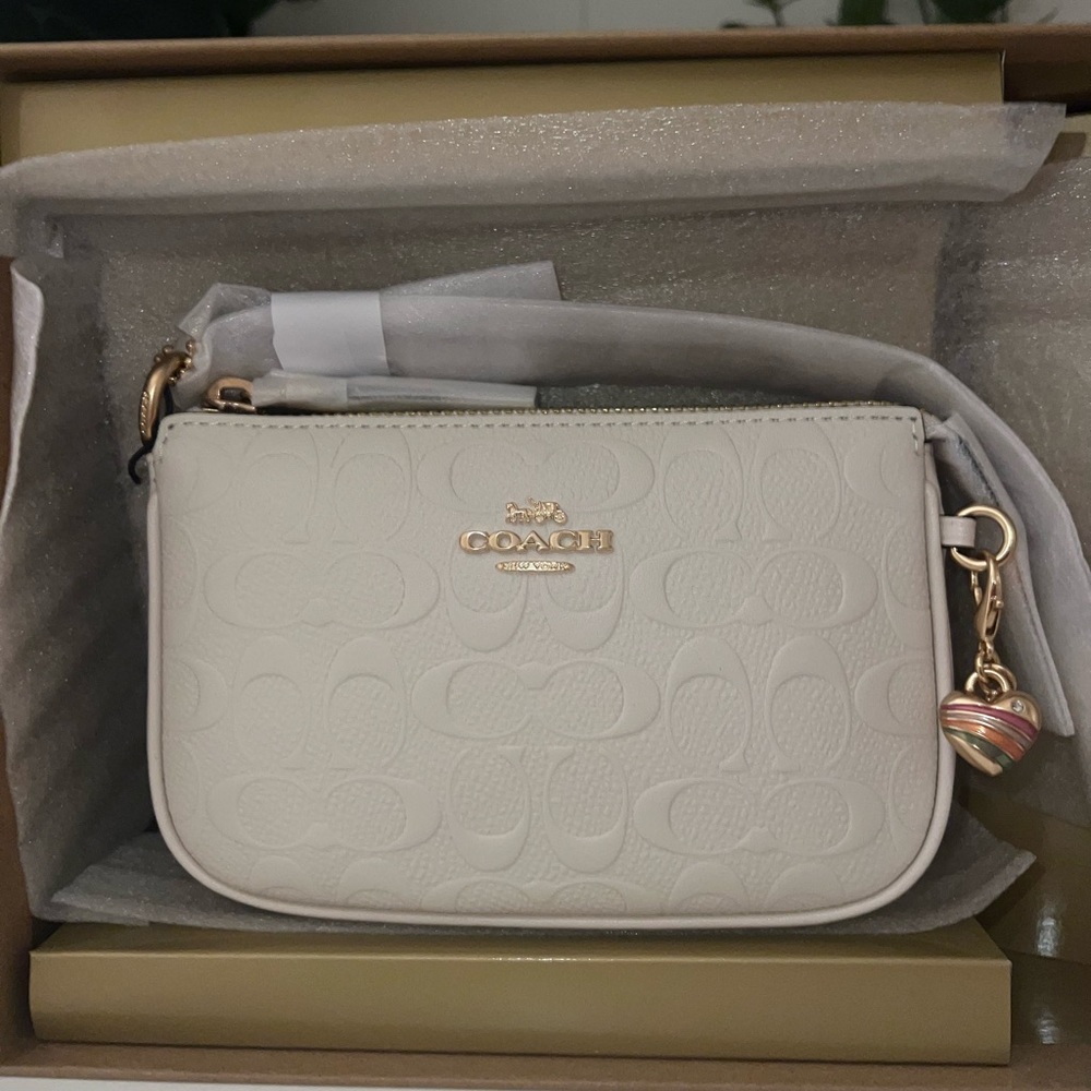 Boxed Nolita 15 In Signature Leather
